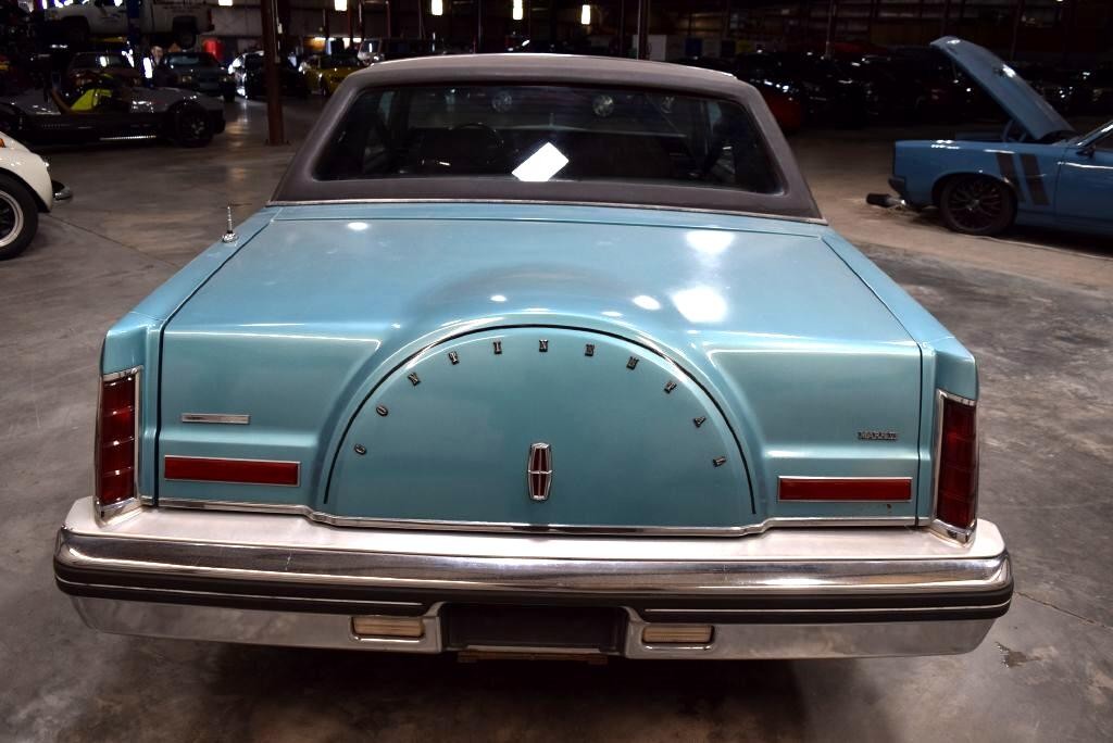 Lincoln-Mark-VI-1982-Sedan-6