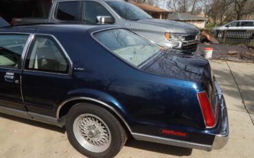 Lincoln-Mk-7-1992-Twilight-Blue-Light-Gray-1