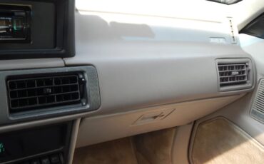 Lincoln-Mk-7-1992-Twilight-Blue-Light-Gray-13