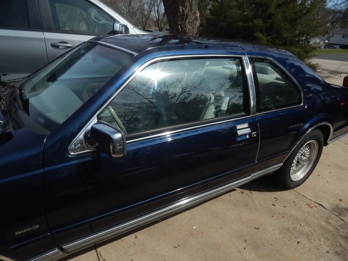 Lincoln-Mk-7-1992-Twilight-Blue-Light-Gray-19