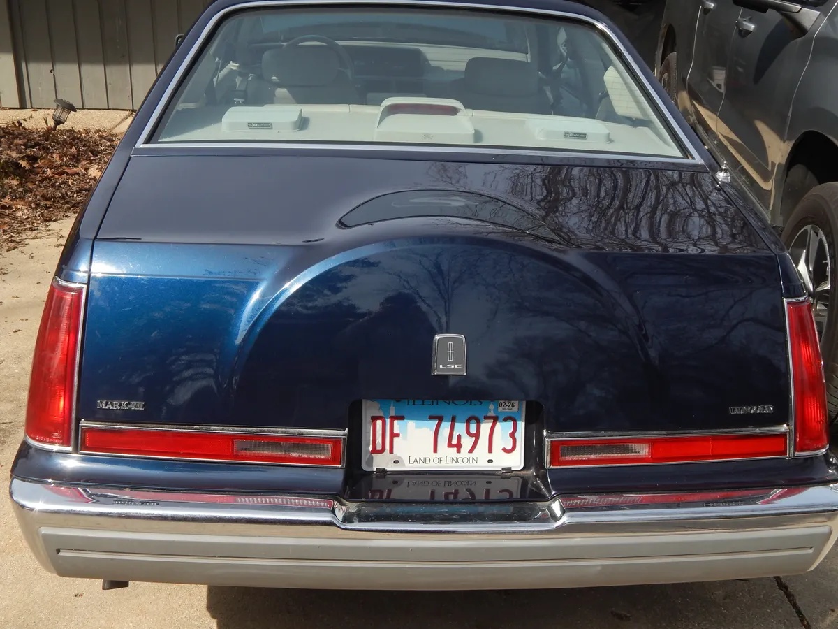 Lincoln-Mk-7-1992-Twilight-Blue-Light-Gray-2