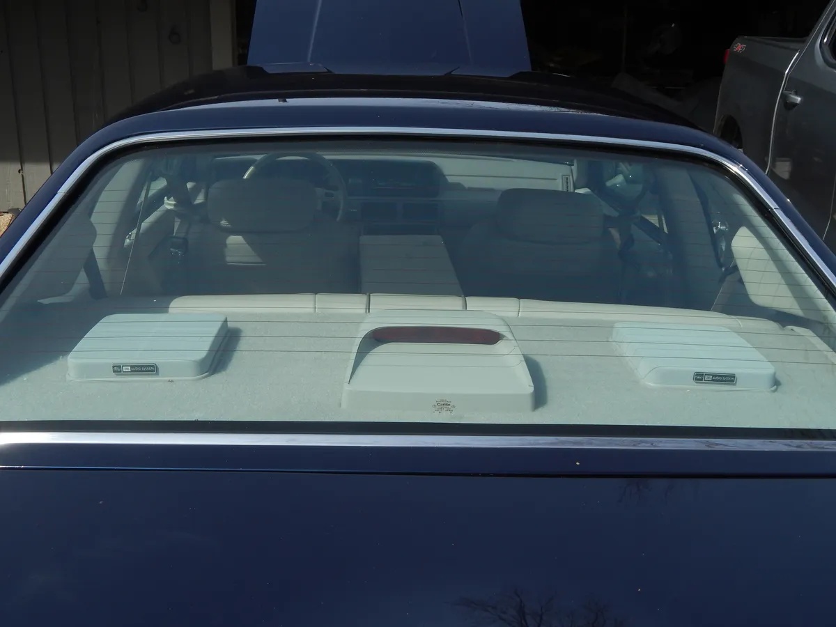 Lincoln-Mk-7-1992-Twilight-Blue-Light-Gray-3