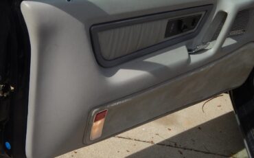 Lincoln-Mk-7-1992-Twilight-Blue-Light-Gray-6