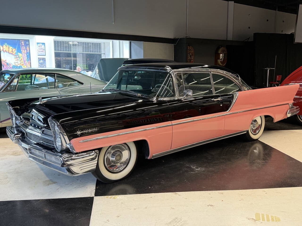 Lincoln-Premiere-1957-Coupe-1