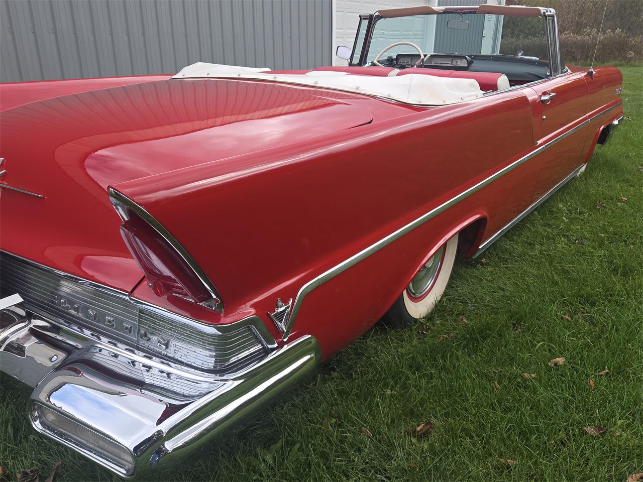 Lincoln-Premiere-1957-Red-Red-white-1