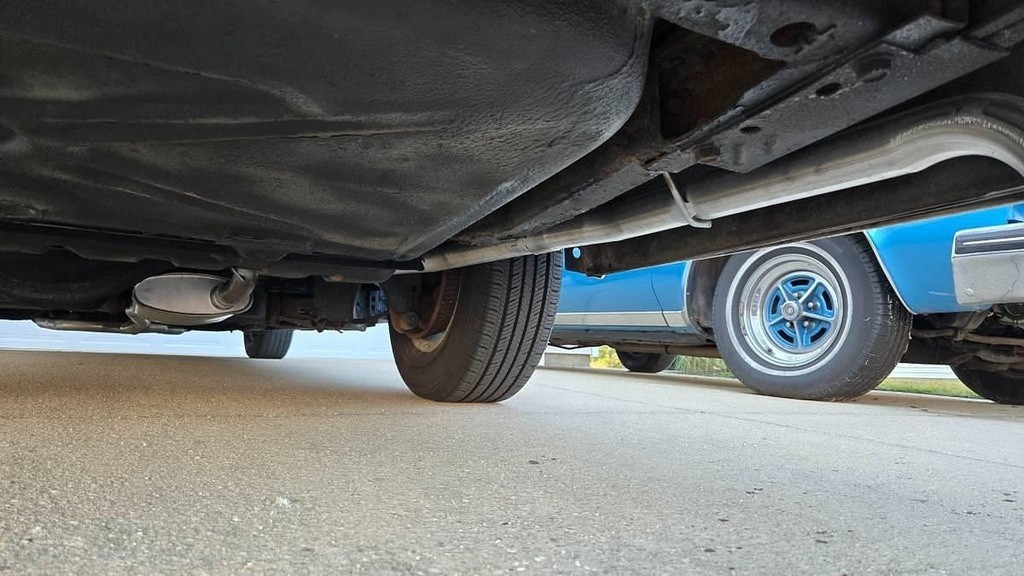 Lincoln-Town-Car-1979-Sedan-13