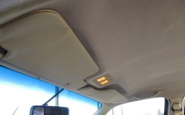 Lincoln-Town-Car-1991-Sedan-10