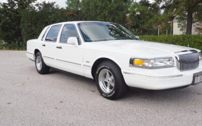 Lincoln Town Car 1996 Sedan