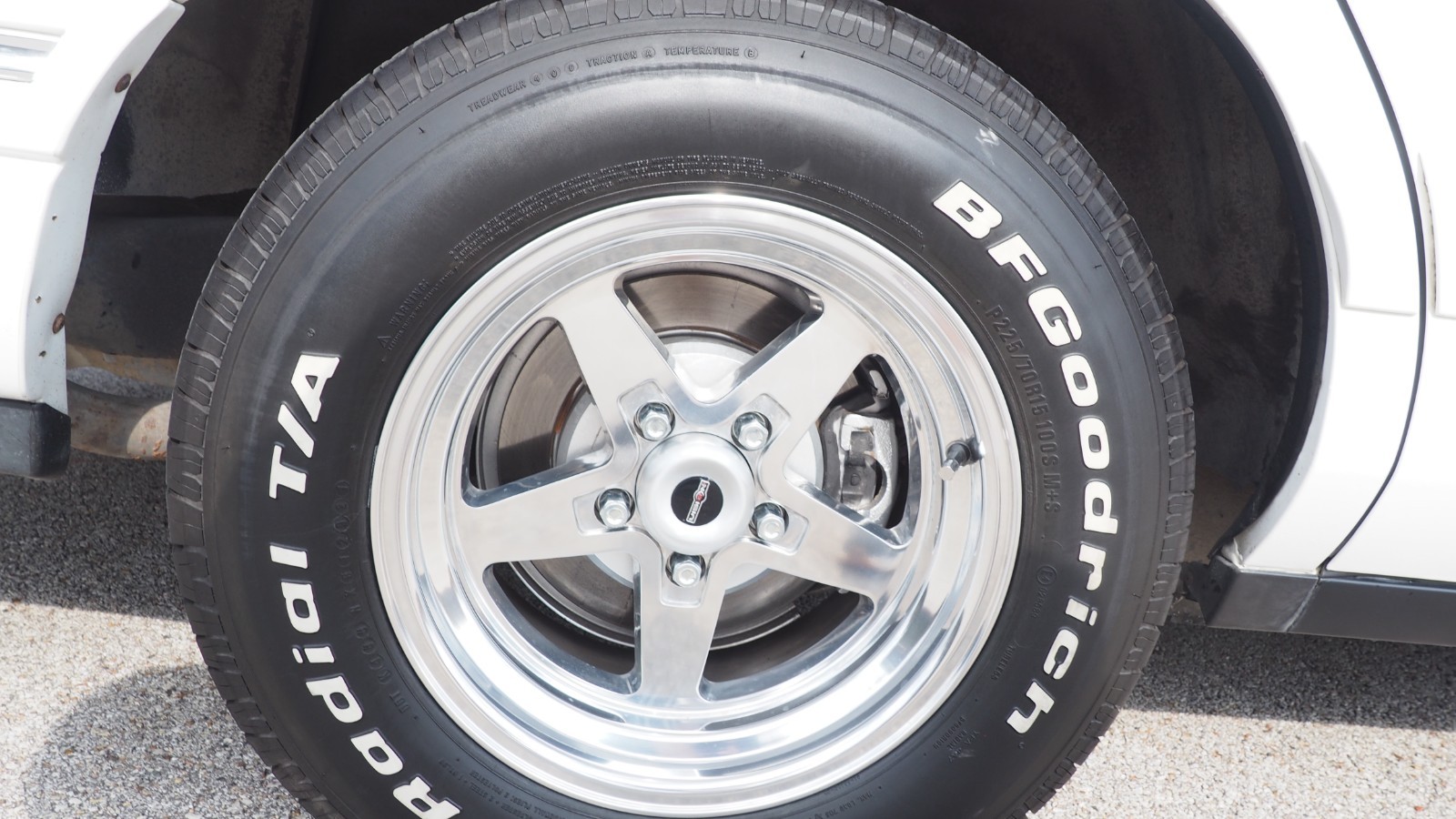 Lincoln-Town-Car-1996-Sedan-6