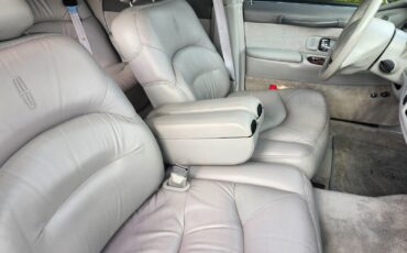 Lincoln-Town-Car-1996-Sedan-9