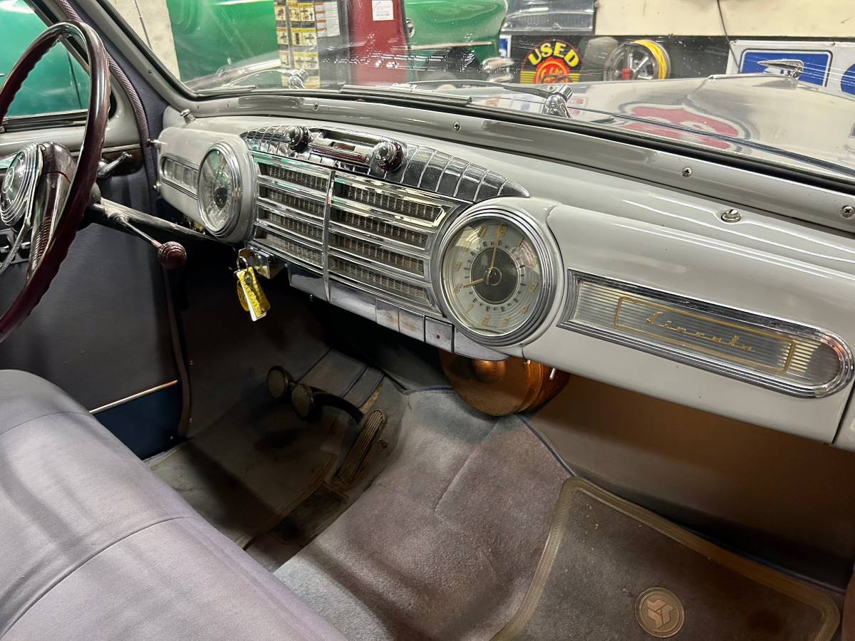 Lincoln-club-coupe-1947-10