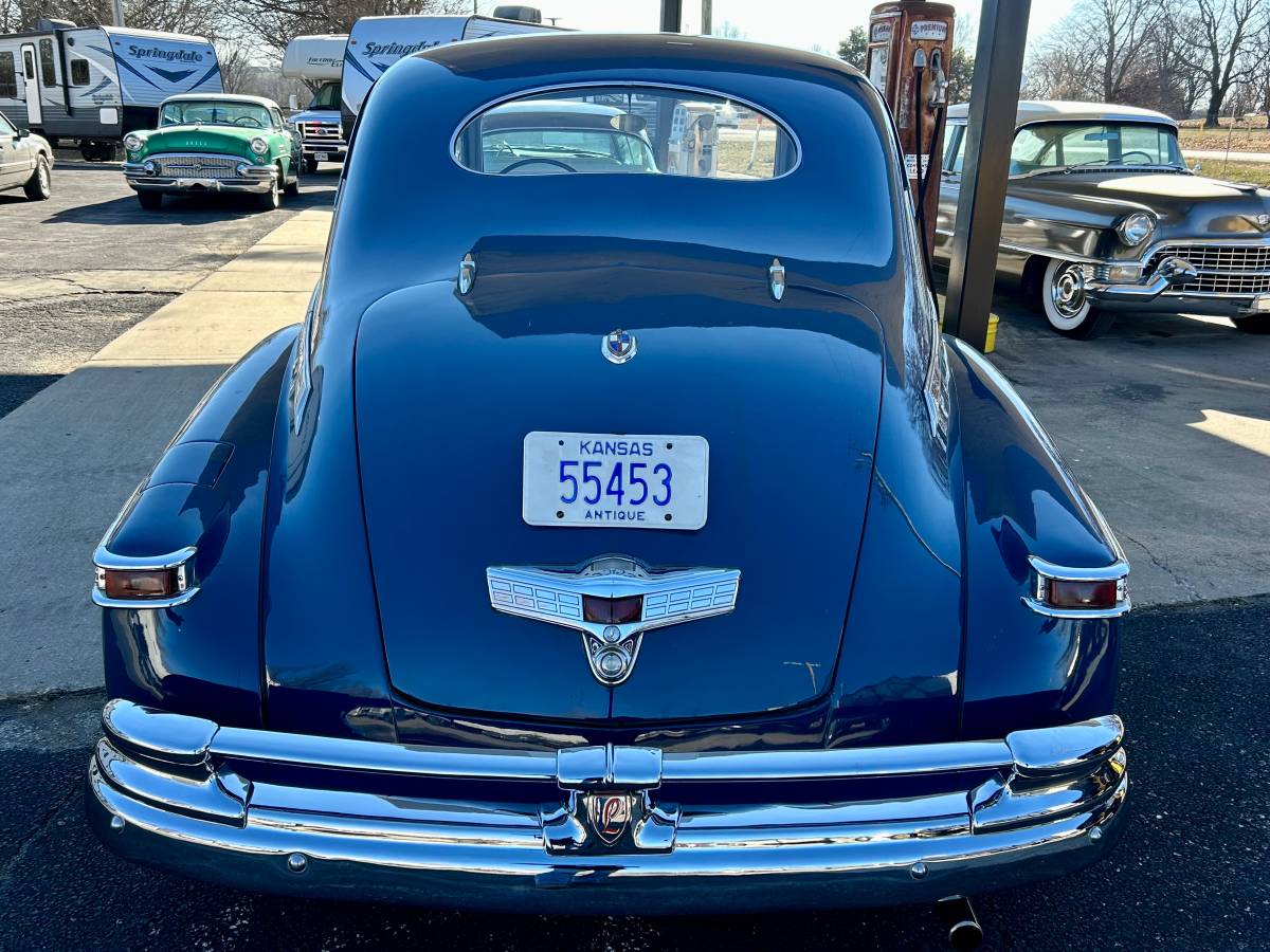 Lincoln-club-coupe-1947-11