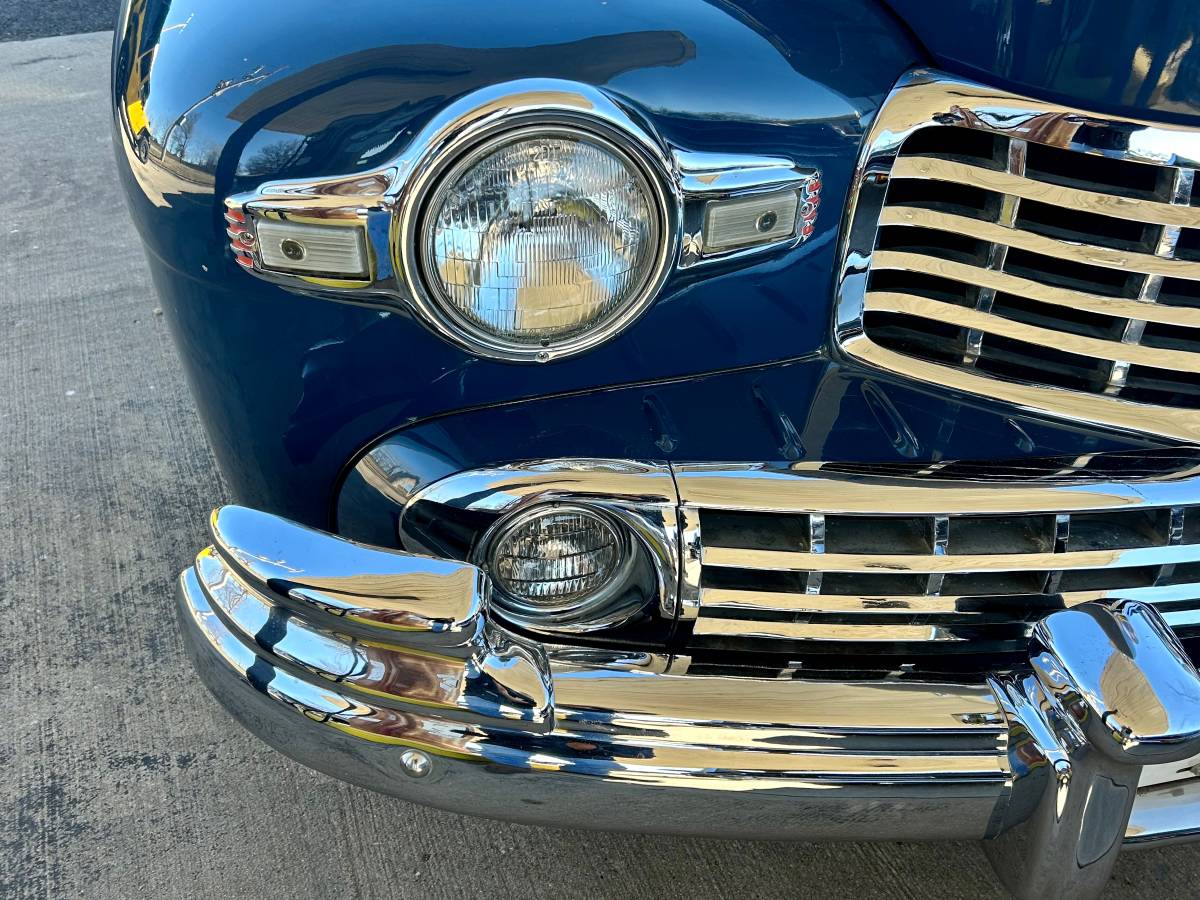 Lincoln-club-coupe-1947-12