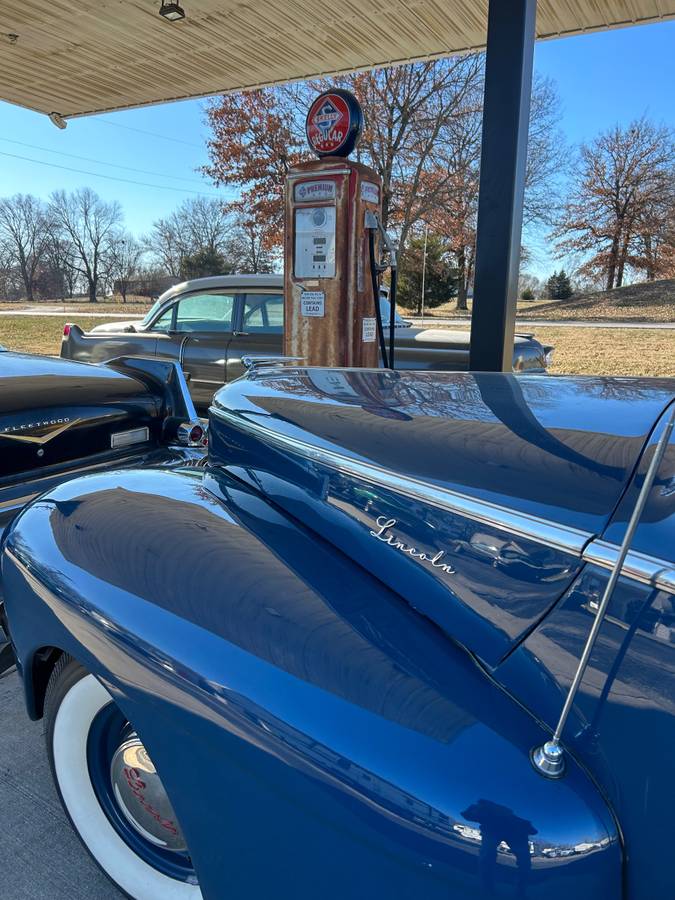 Lincoln-club-coupe-1947-13