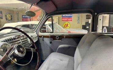 Lincoln-club-coupe-1947-23