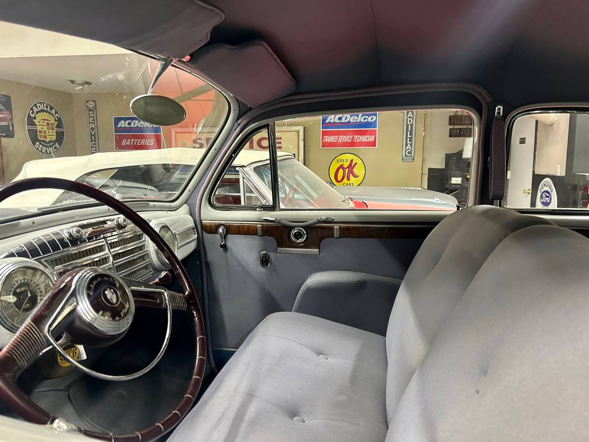 Lincoln-club-coupe-1947-23