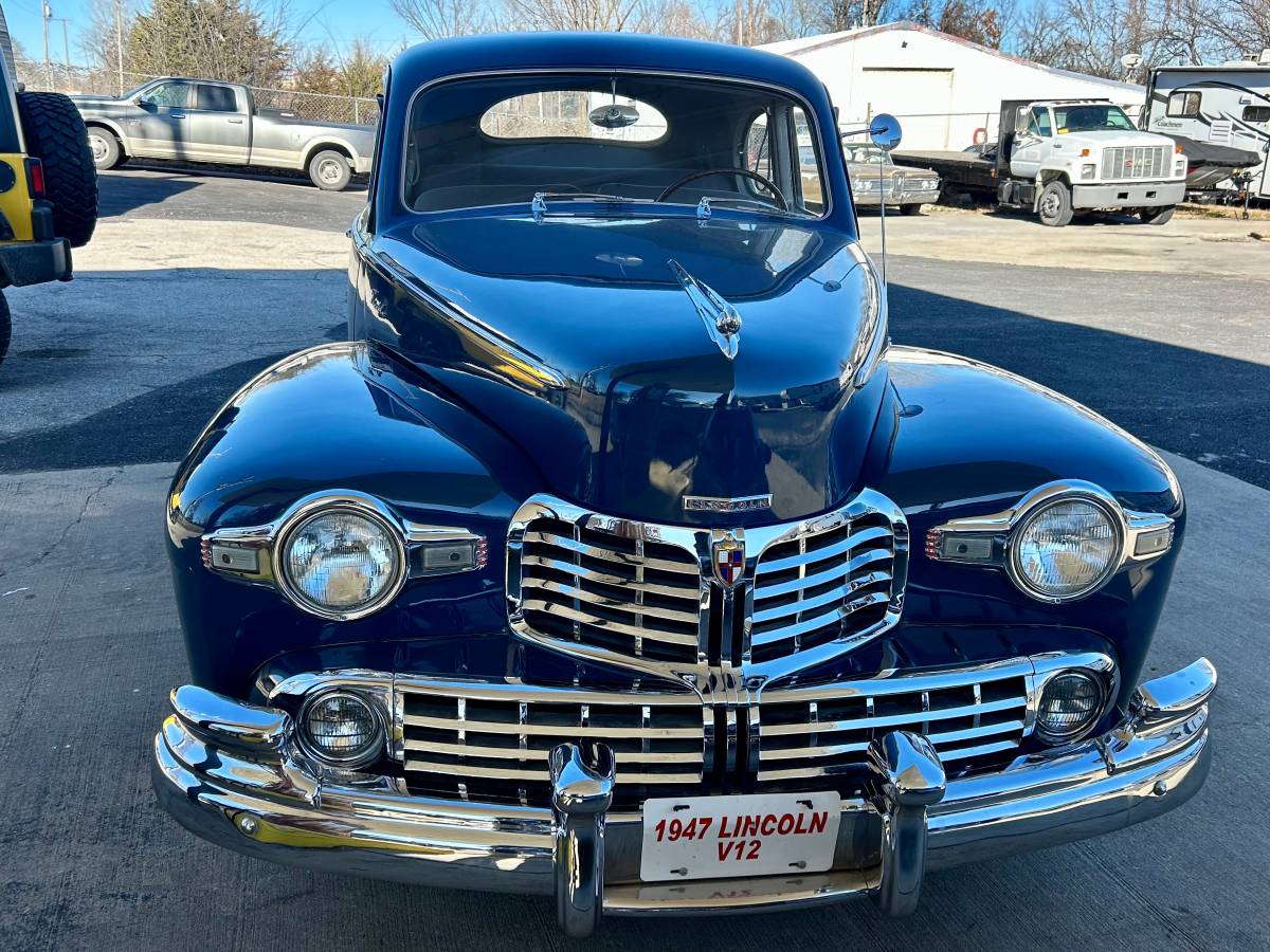 Lincoln-club-coupe-1947-4