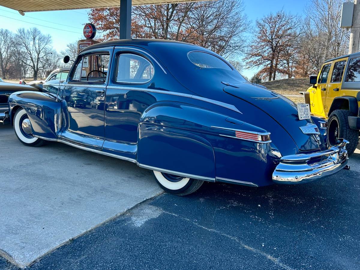 Lincoln-club-coupe-1947-6