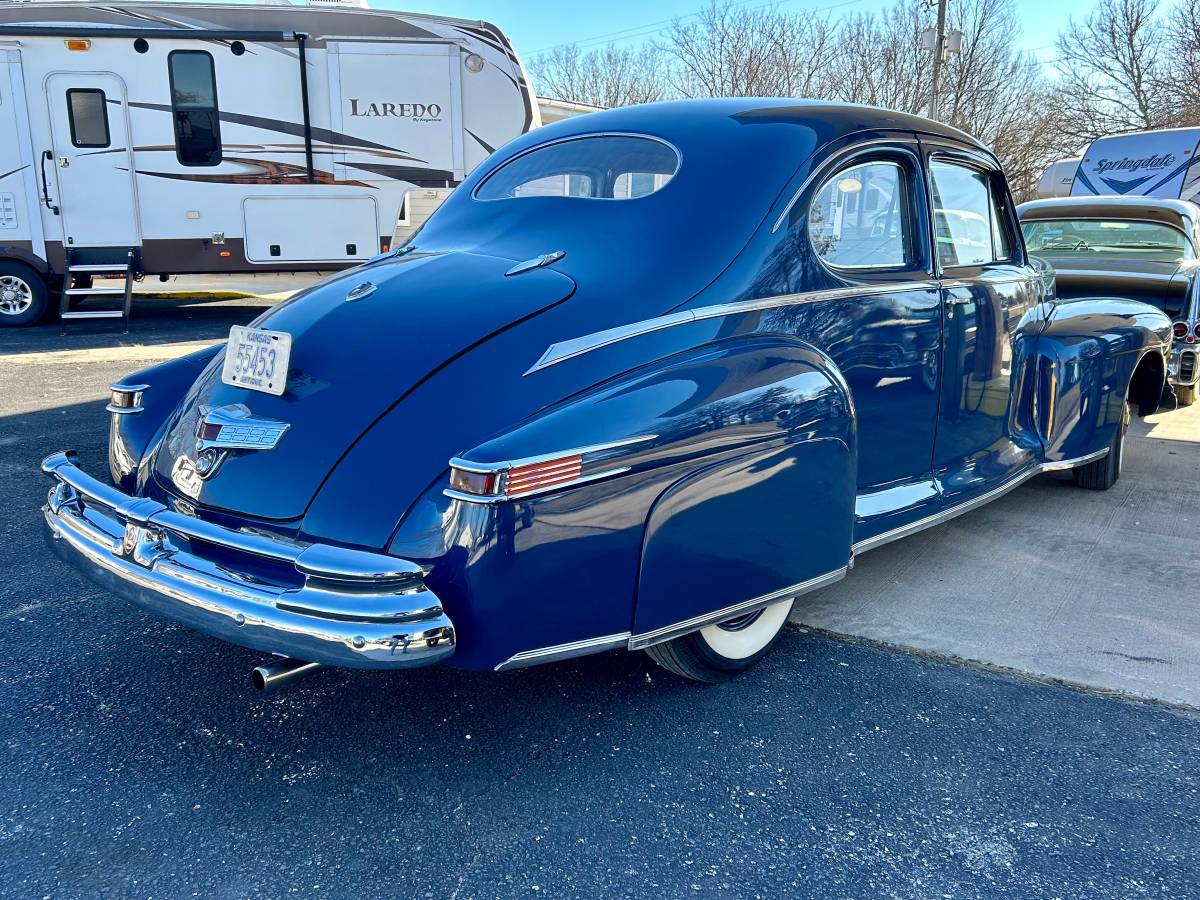 Lincoln-club-coupe-1947-8