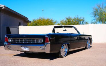 Lincoln-continental-1963-black-2