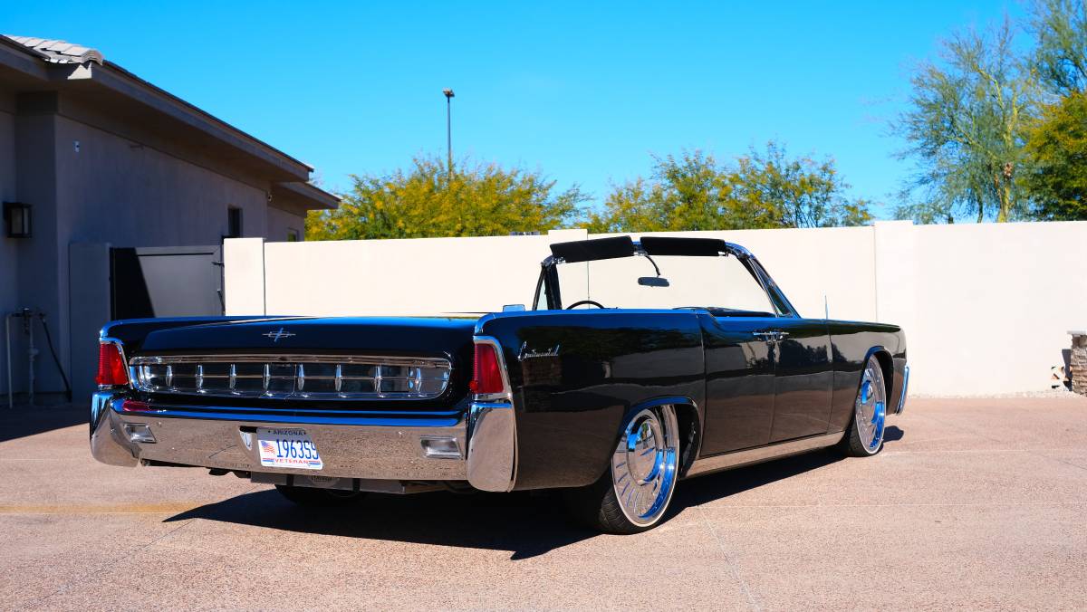 Lincoln-continental-1963-black-2