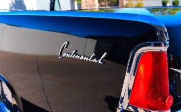 Lincoln-continental-1963-black-5