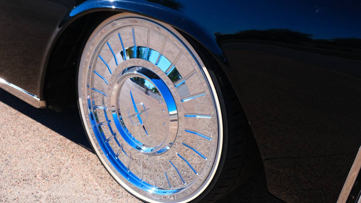 Lincoln-continental-1963-black-6