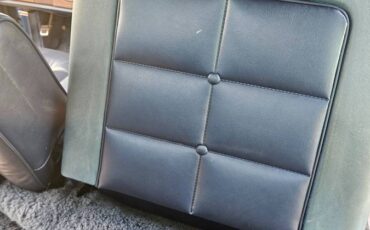 Lincoln-continental-1974-blue-17