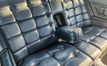 Lincoln-continental-1974-blue-19