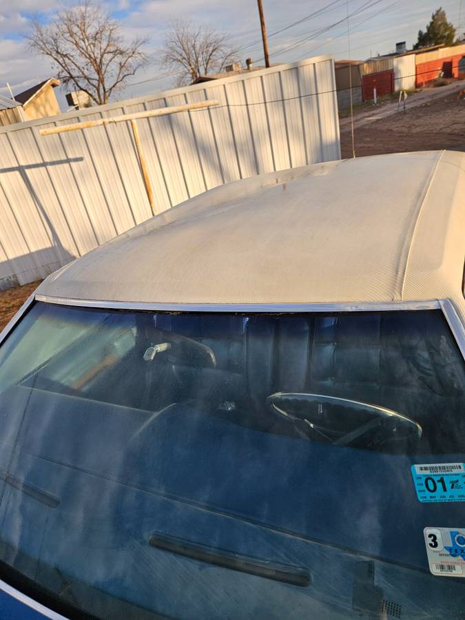 Lincoln-continental-1974-blue-3