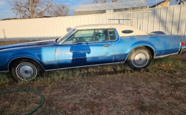 Lincoln-continental-1974-blue-4