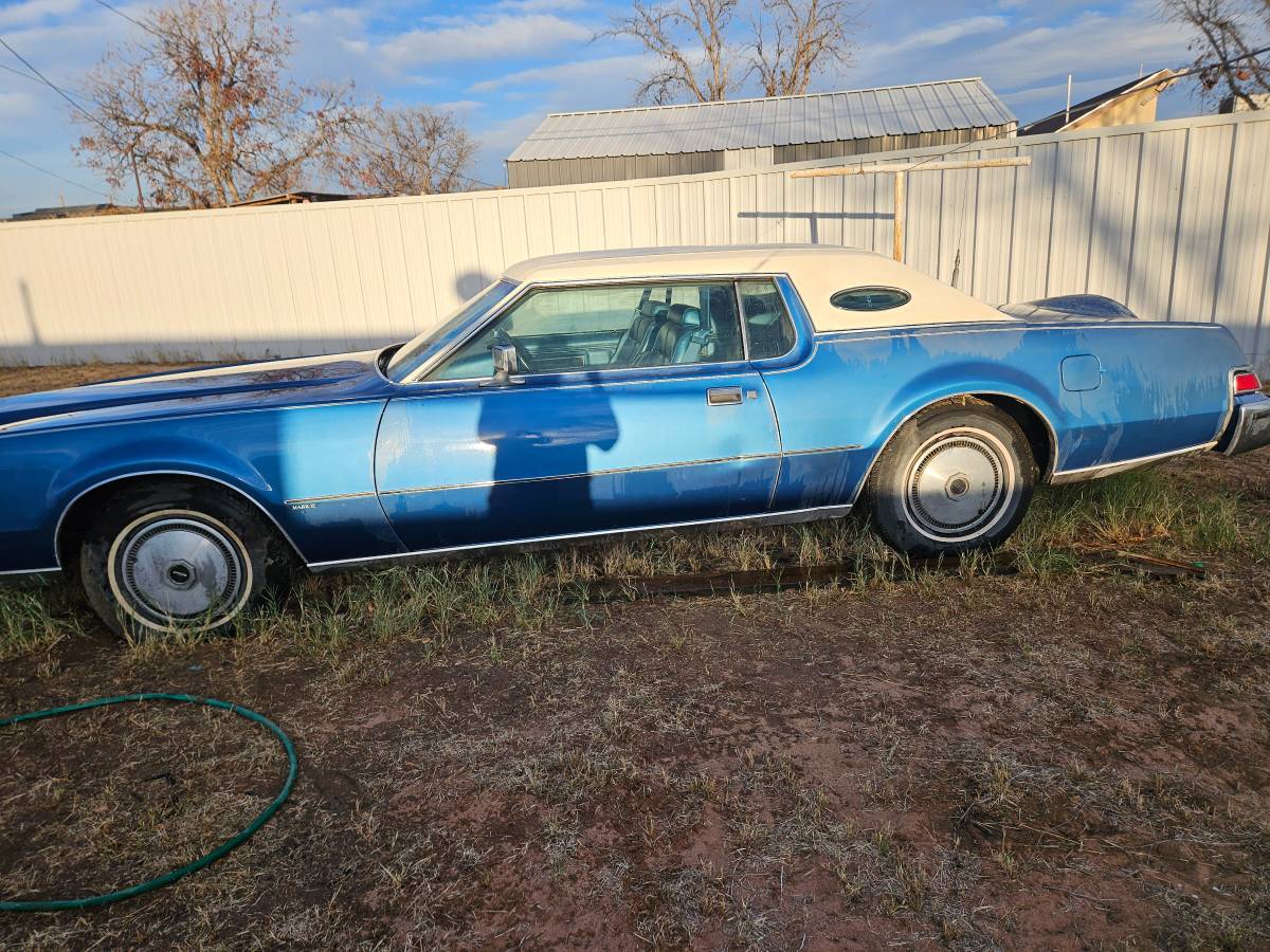 Lincoln-continental-1974-blue-4