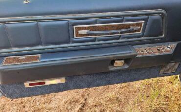 Lincoln-continental-1974-blue-5