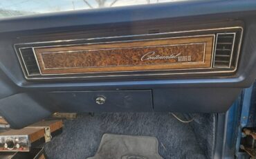 Lincoln-continental-1974-blue-7