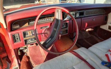 Lincoln-continental-1975-red-3