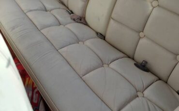 Lincoln-continental-1975-red-4