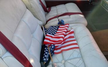 Lincoln-continental-1975-red-6