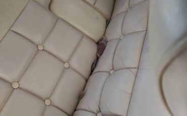 Lincoln-continental-1975-red-7