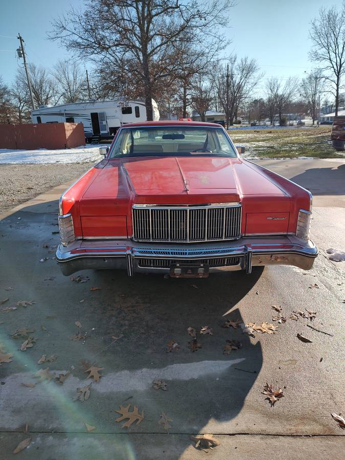 Lincoln-continental-1975-red-8