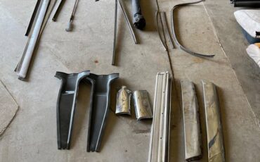 Lincoln-continental-convertible-1965-3