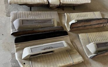 Lincoln-continental-convertible-1965-4