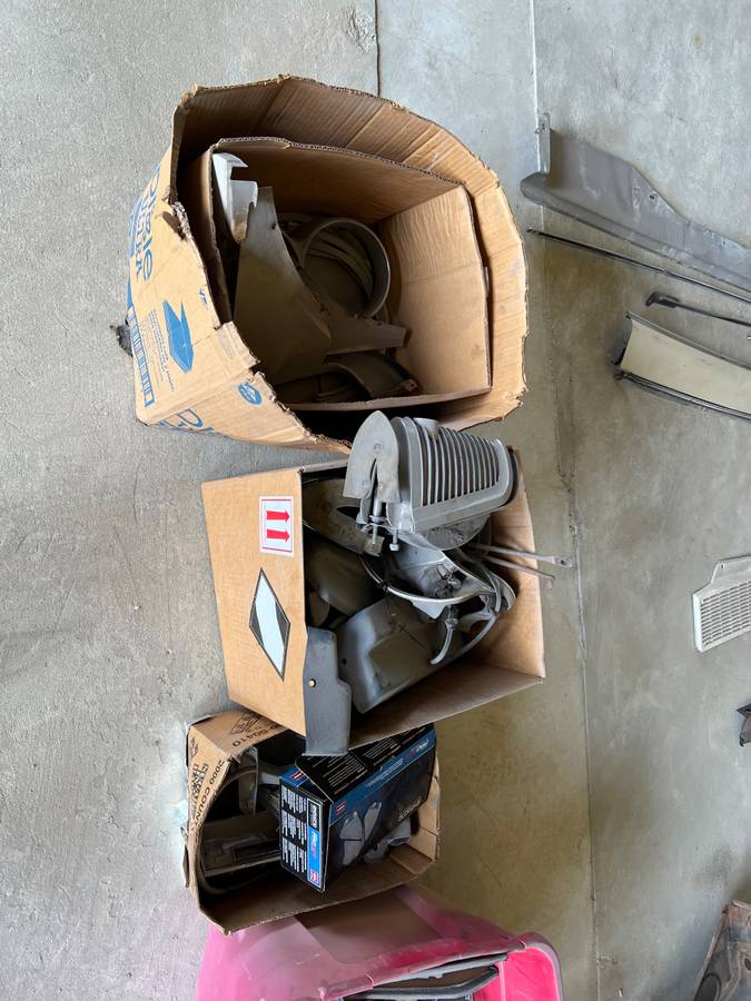 Lincoln-continental-convertible-1965-6