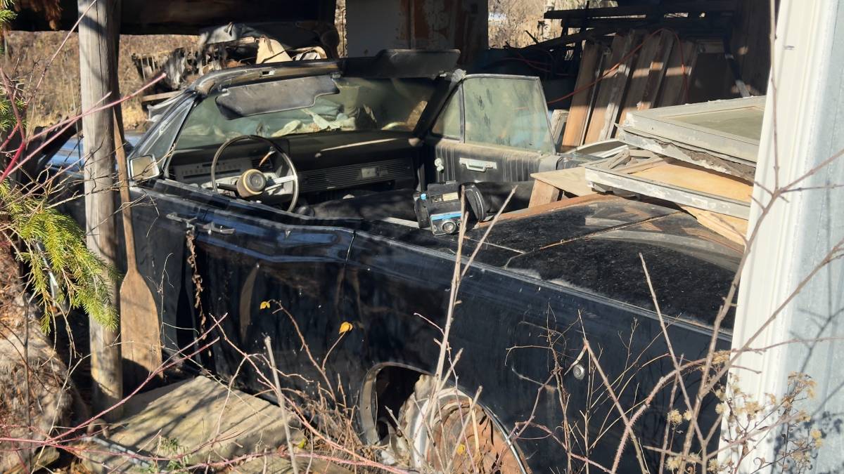 Lincoln-continental-convertible-1967-3