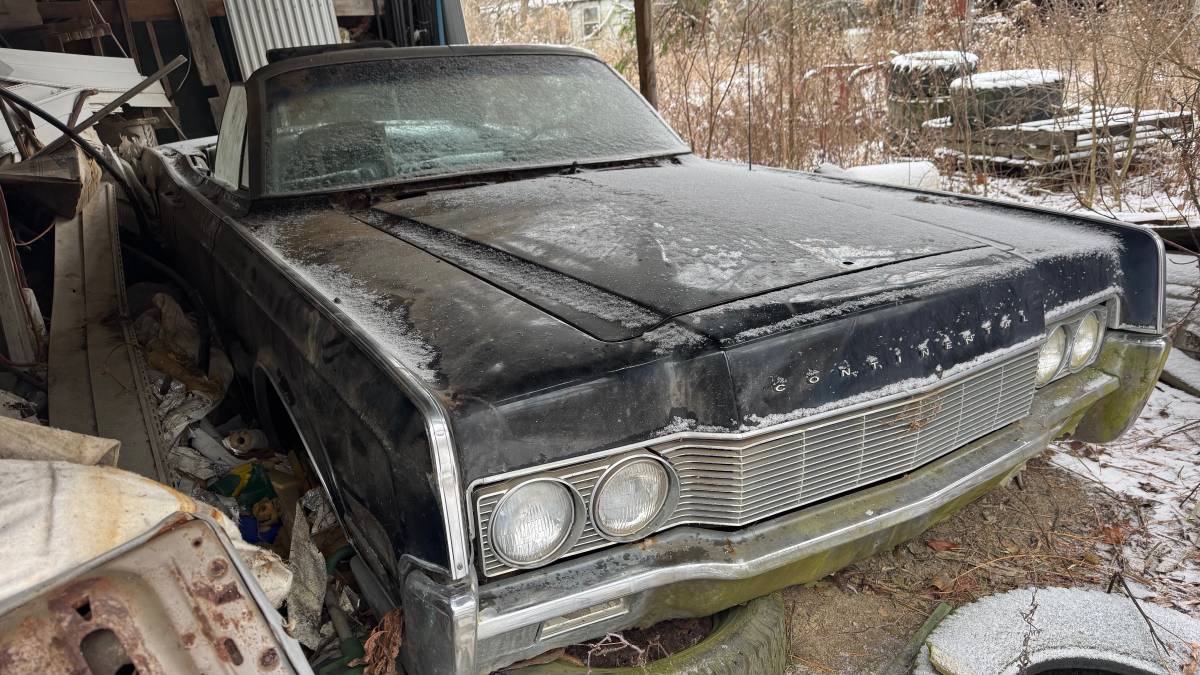 Lincoln-continental-convertible-1967-4