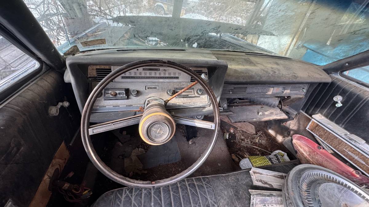 Lincoln-continental-convertible-1967-black-12