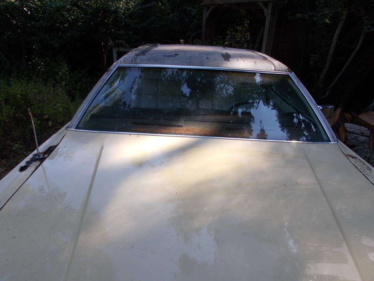 Lincoln-continental-mark-1v-1972-yellow-7