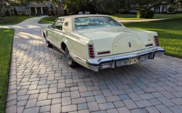 Lincoln-continental-mark-v-1978-custom