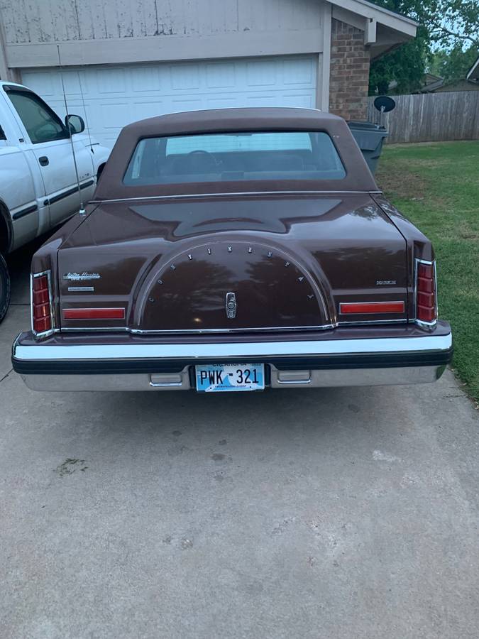 Lincoln-continental-mark-vi-1983-1