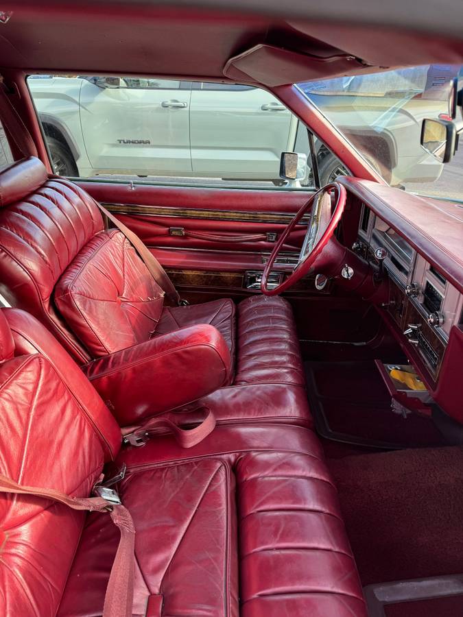 Lincoln-continental-town-coupe-2-door-1978-silver-12