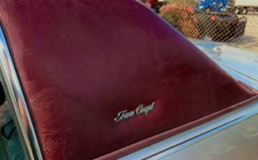 Lincoln-continental-town-coupe-2-door-1978-silver-4